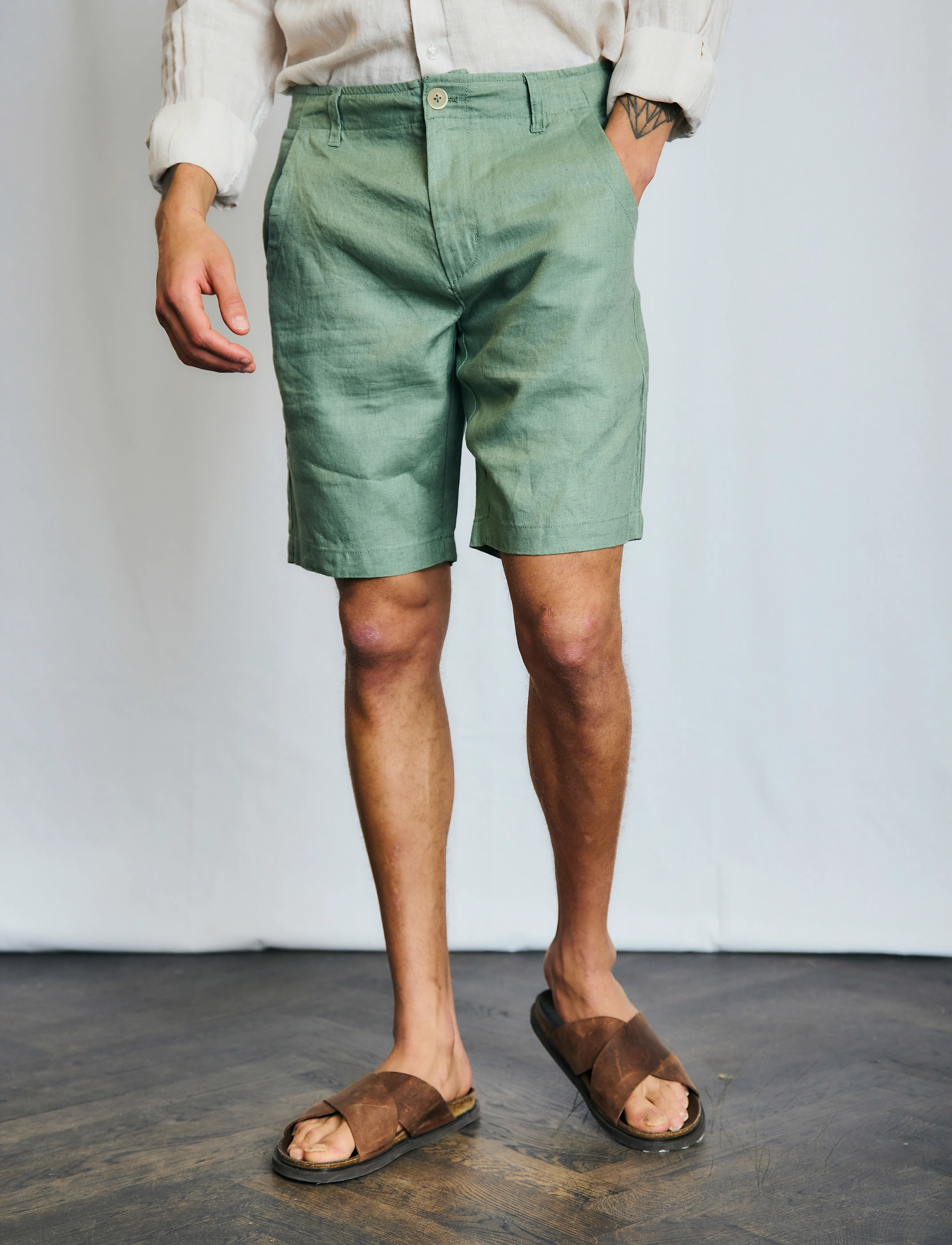 Bruun & Stengade - BS Peppon Regular Fit Shorts - linen shorts - green - 4