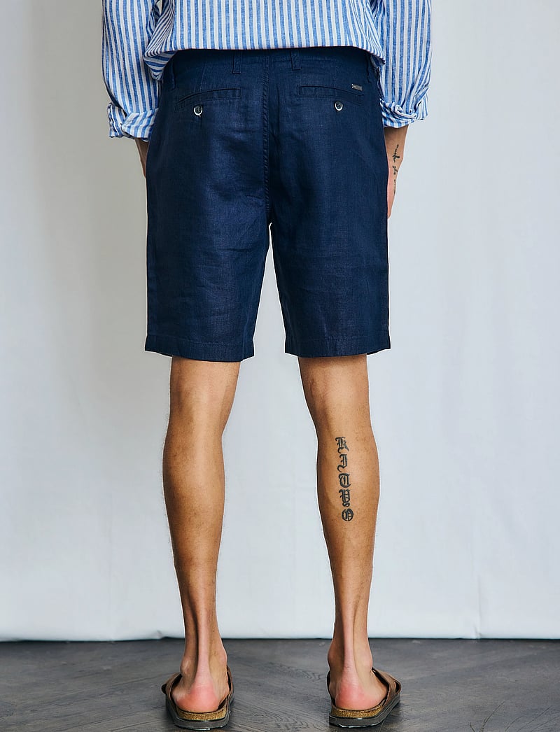 Bruun & Stengade - BS Peppon Regular Fit Shorts - hørshorts - navy - 4