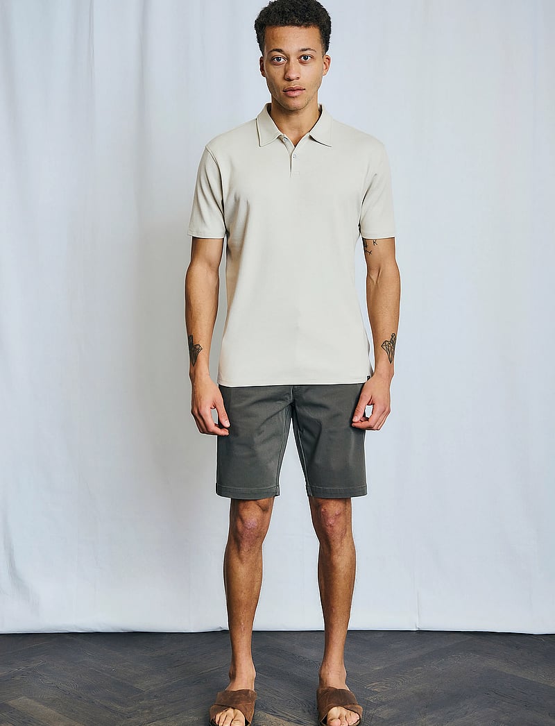 Bruun & Stengade - BS Gerhard Regular Fit Shorts - chinos shorts - army - 0