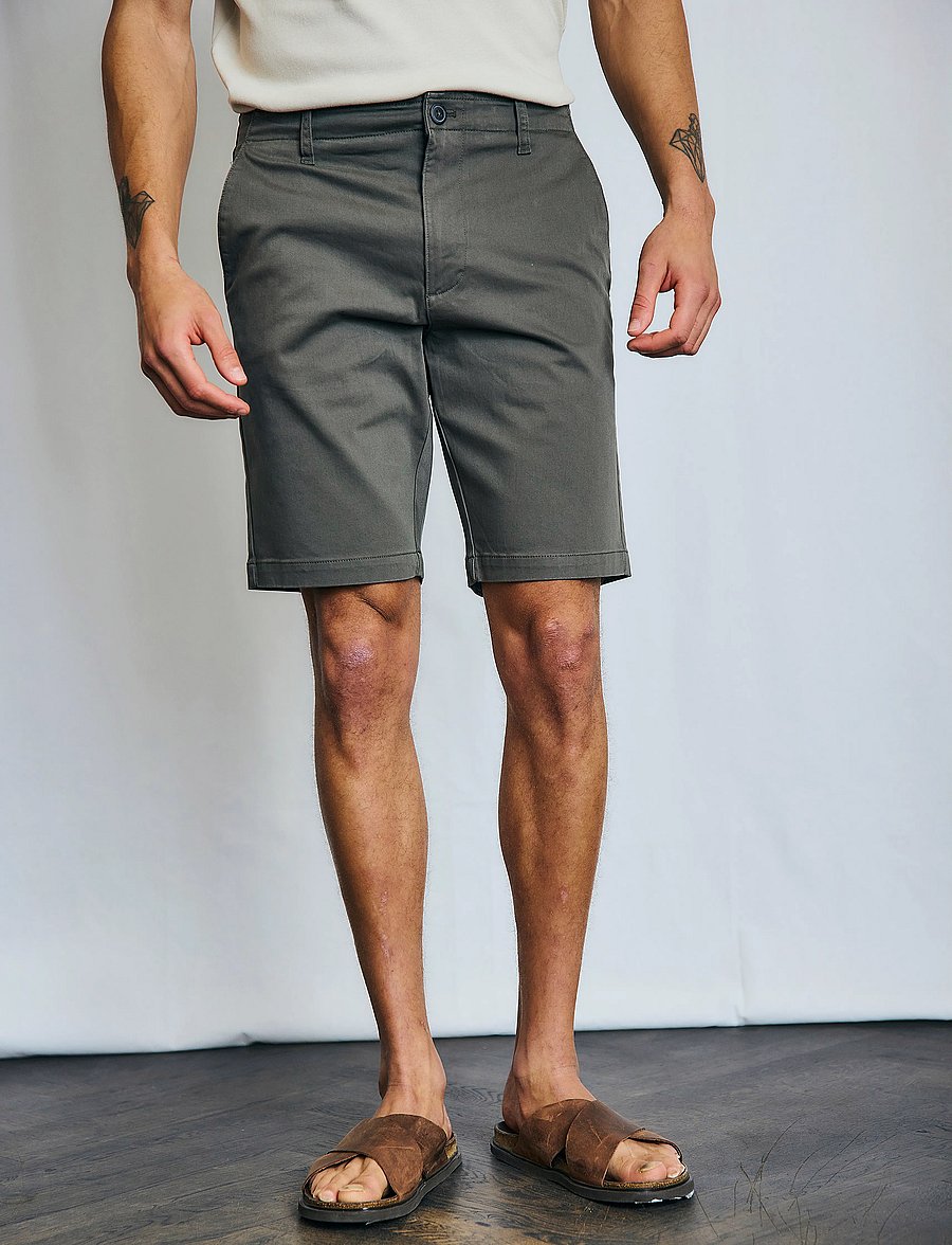 Bruun & Stengade - BS Gerhard Regular Fit Shorts - chinos shorts - army - 3