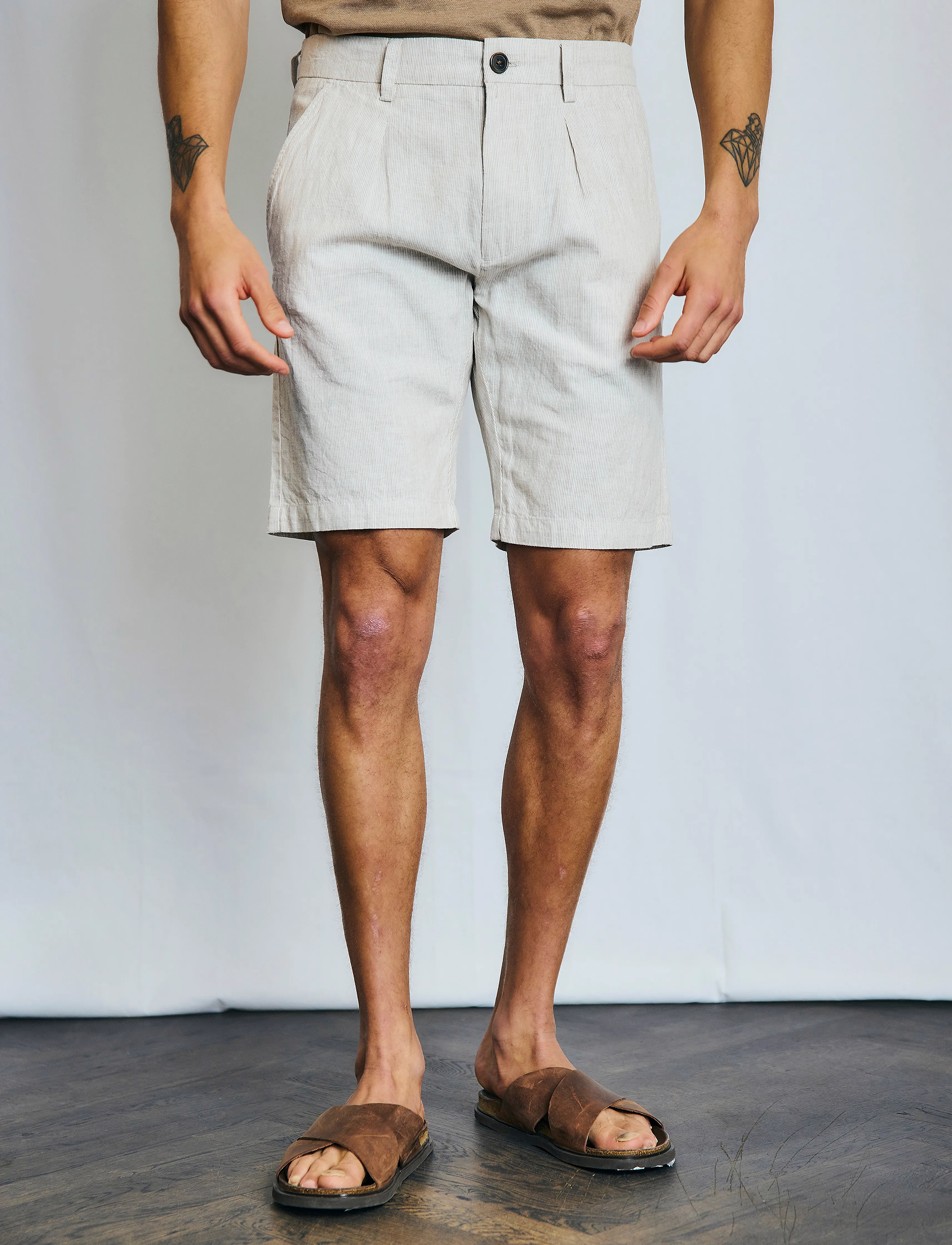 Bruun & Stengade - BS Apollon Regular Fit Shorts - leinen-shorts - beige/white - 4