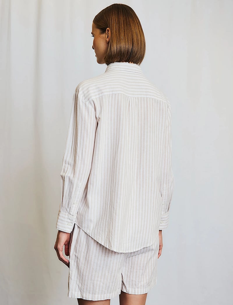 Bruun & Stengade - BS Aglaia Regular Fit Shirt - linneskjortor - sand/white - 4