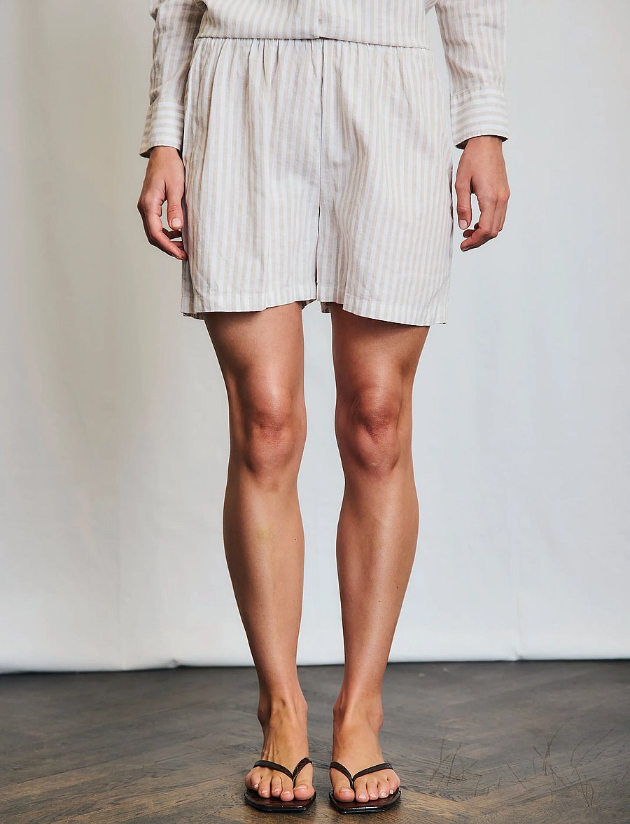 Bruun & Stengade - BS Anemone Shorts - hörstuttbuxur - sand/white - 4