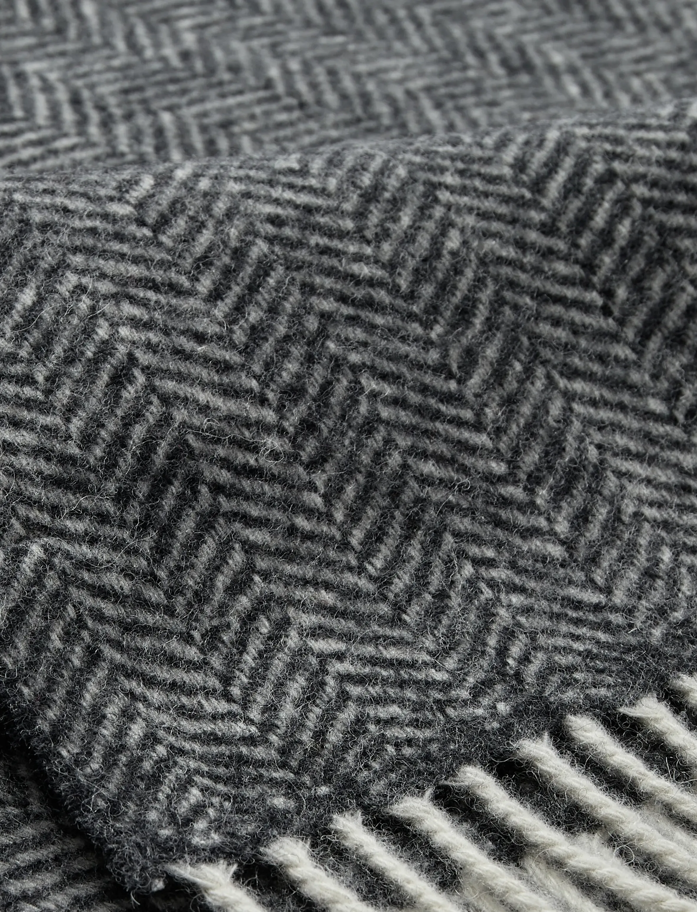 Bruun & Stengade - BS Bue Scarf - kaulahuivit - charcoal - 2