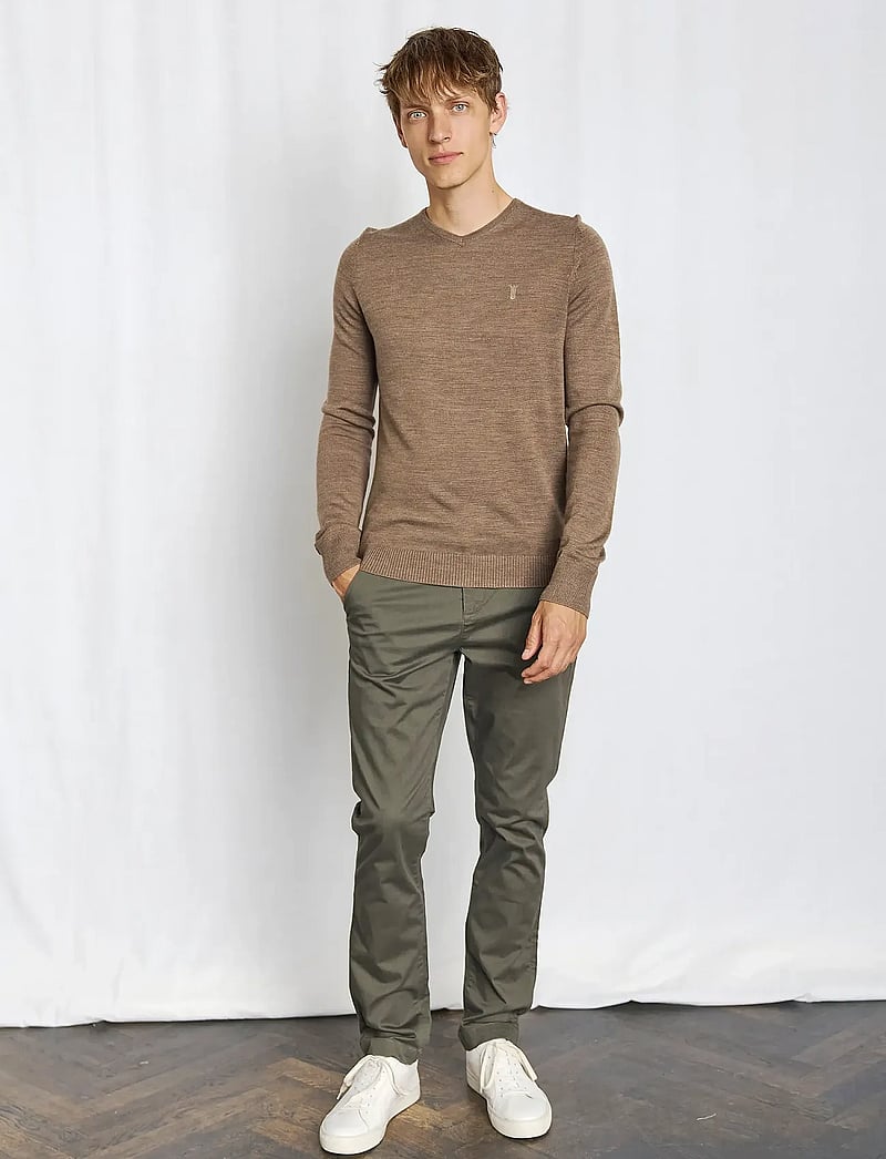 Bruun & Stengade - BS Uranus Regular Fit Knitwear - v-hals - brown - 3