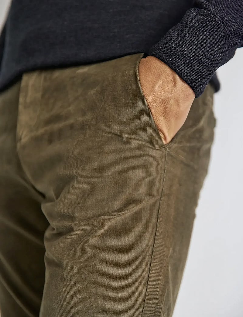 Bruun & Stengade - BS Reino Regular Fit Chinos - chinos - green - 5