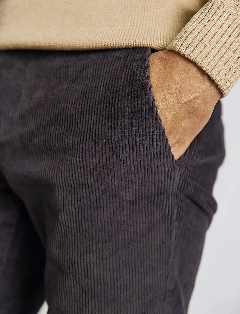 Bruun & Stengade - BS Kenn Regular Fit Chinos - chinosy - charcoal - 4