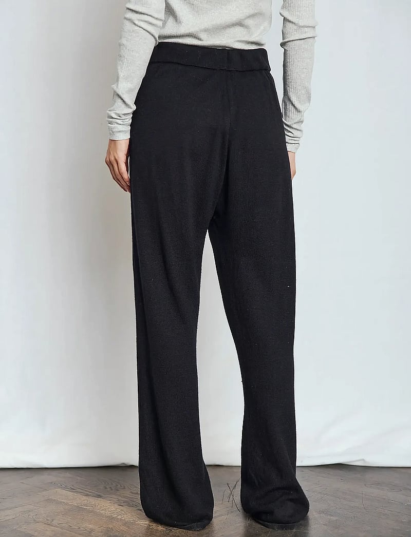 Bruun & Stengade - BS Ine Pants - raka byxor - black - 4