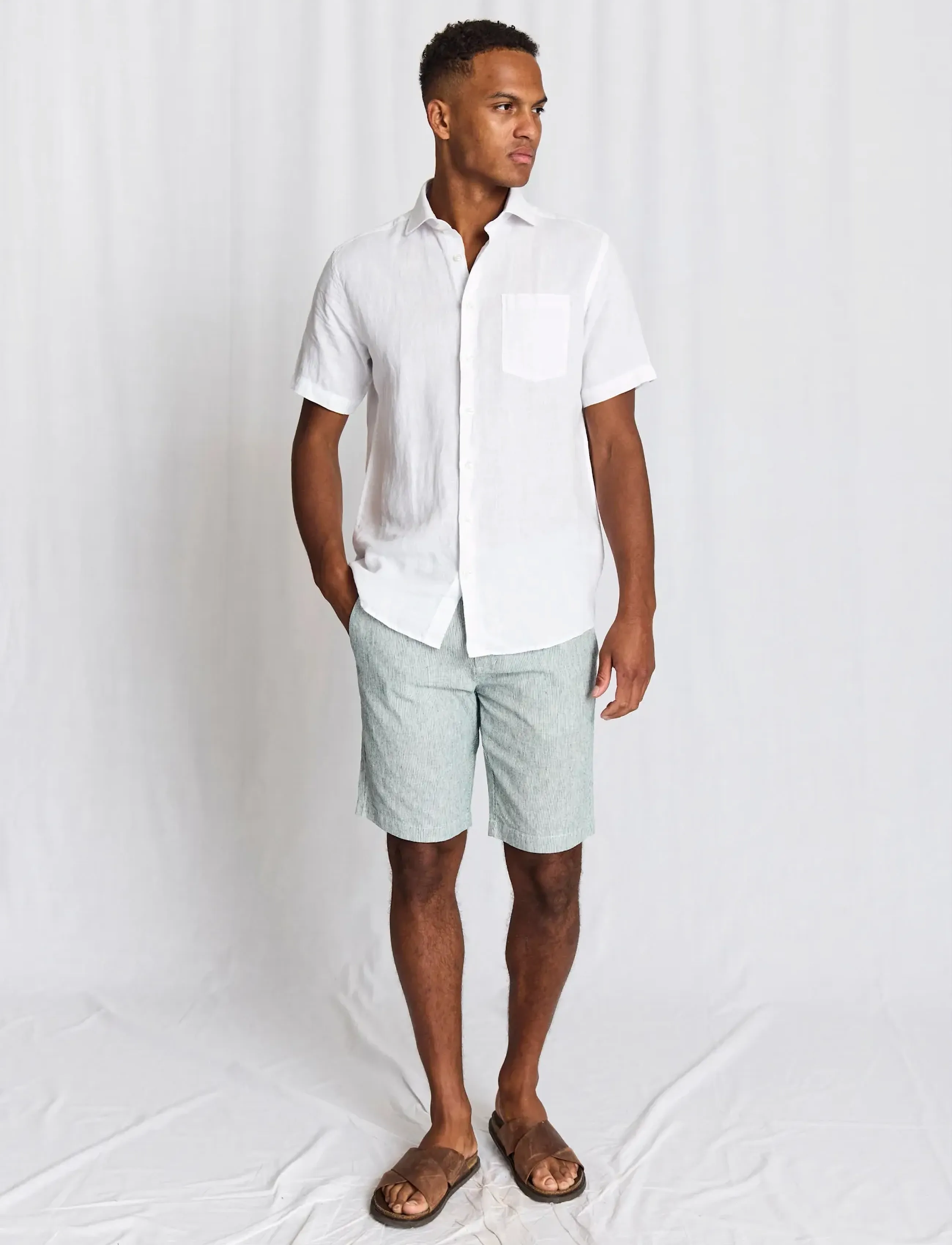 Bruun & Stengade - BS Darion Regular Fit Shorts - linased lühikesed püksid - rain forrest/white - 0