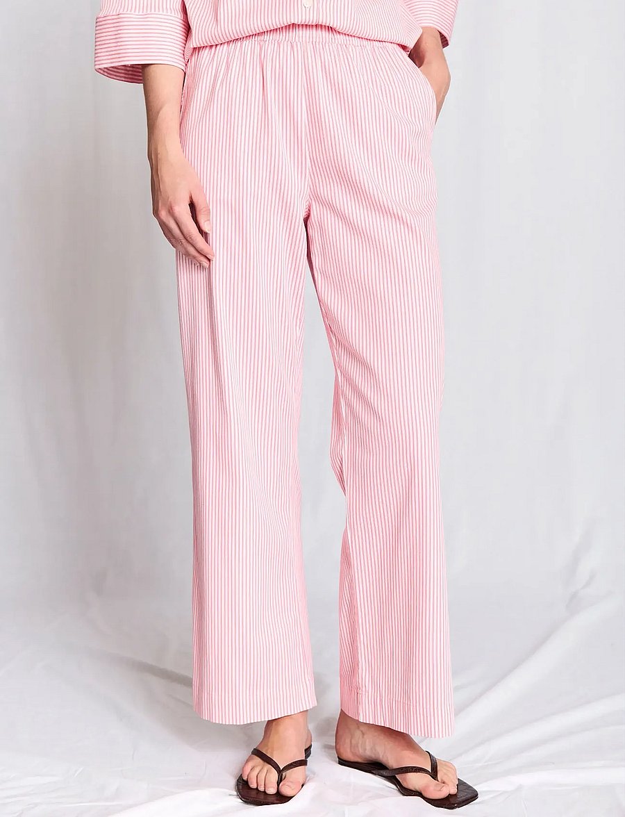 Bruun & Stengade - BS Rosetta Regular Fit Pants - buxur með víðum skálmum - lipstick red/white - 0