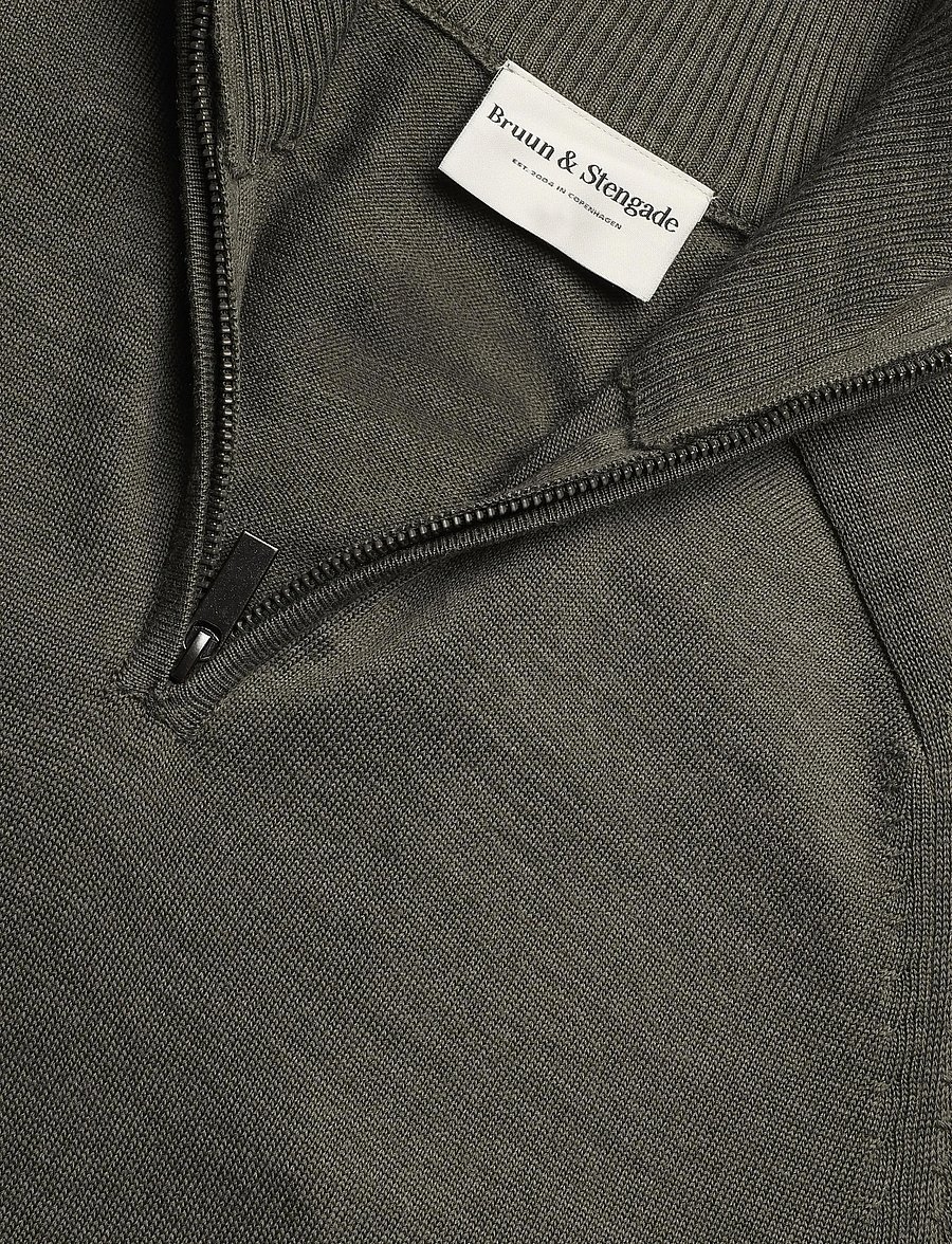 Bruun & Stengade - BS Pelle Regular Fit Knitwear - half zip jumpers - olive - 2