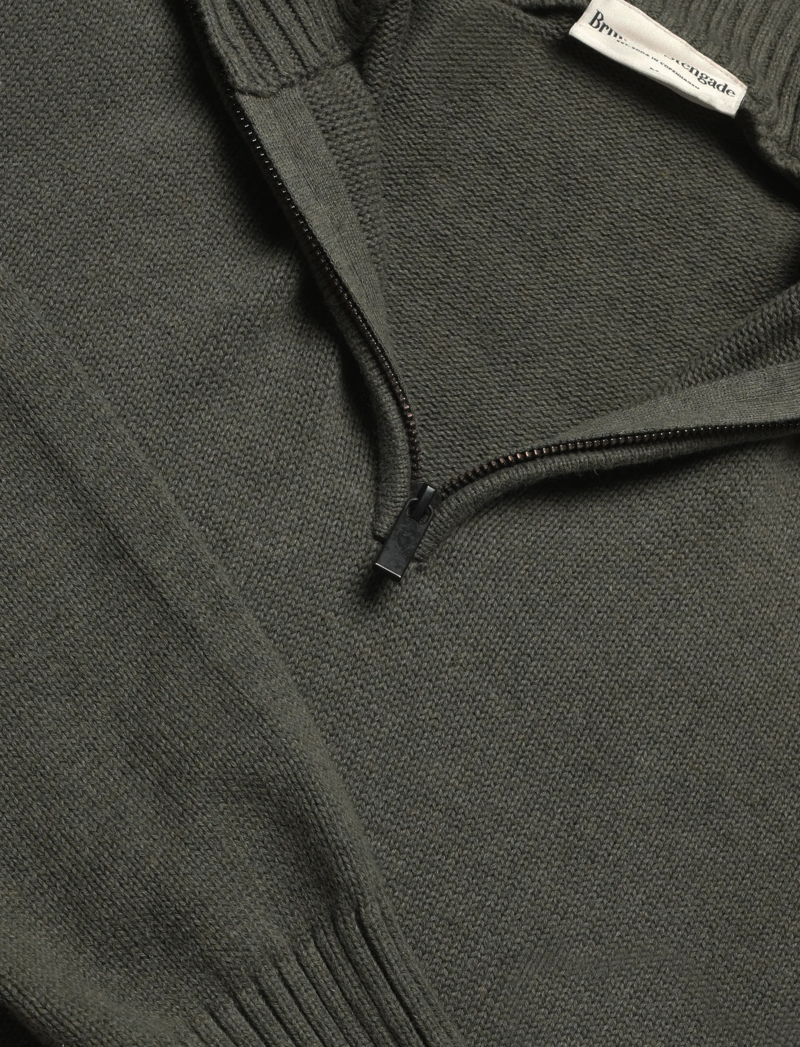Bruun & Stengade - BS Cunha Regular Fit Knitwear - poolpika lukuga džemprid - olive - 2