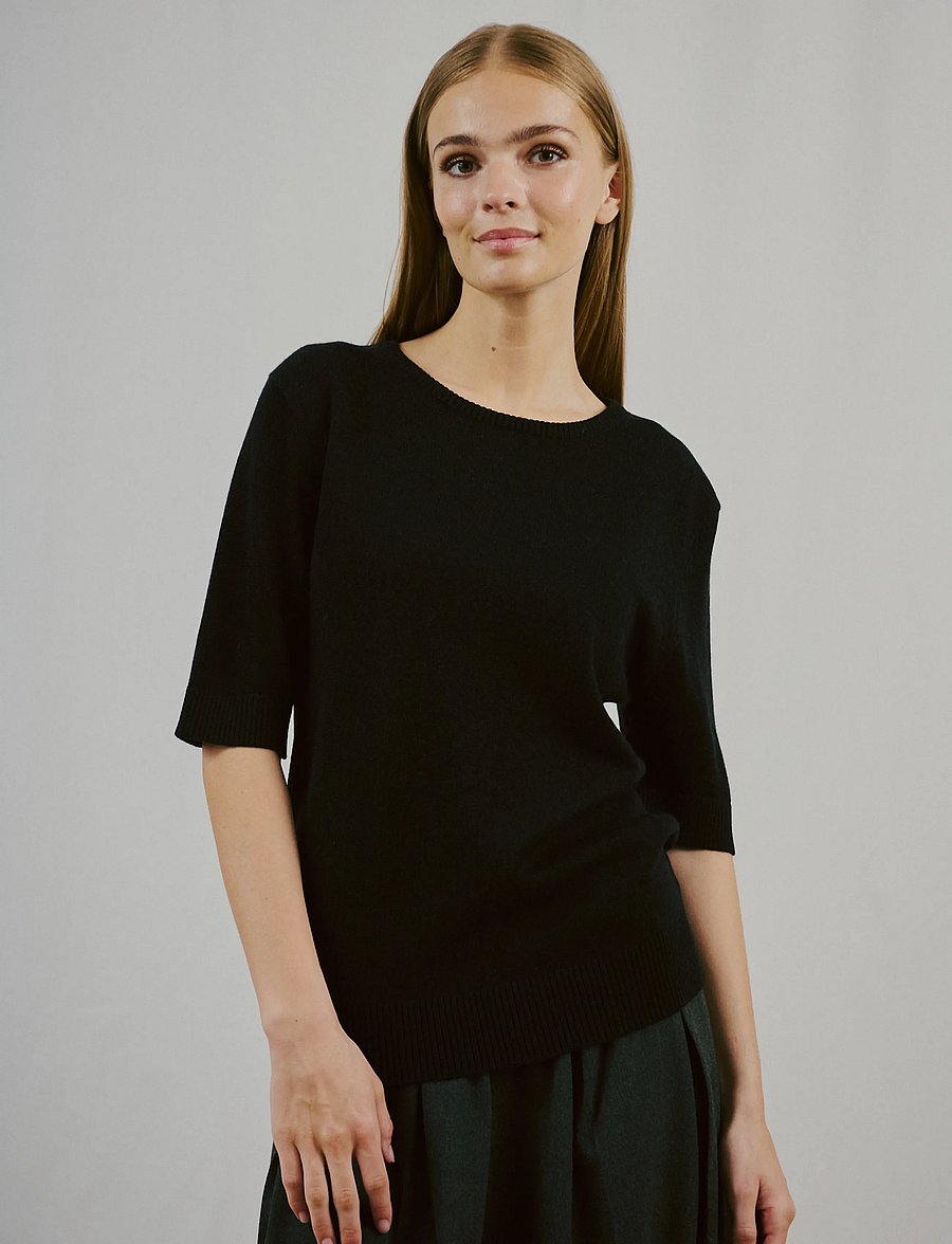Bruun & Stengade - BS Annelie Regular Fit T-Shirt - stickade tröjor - black - 4
