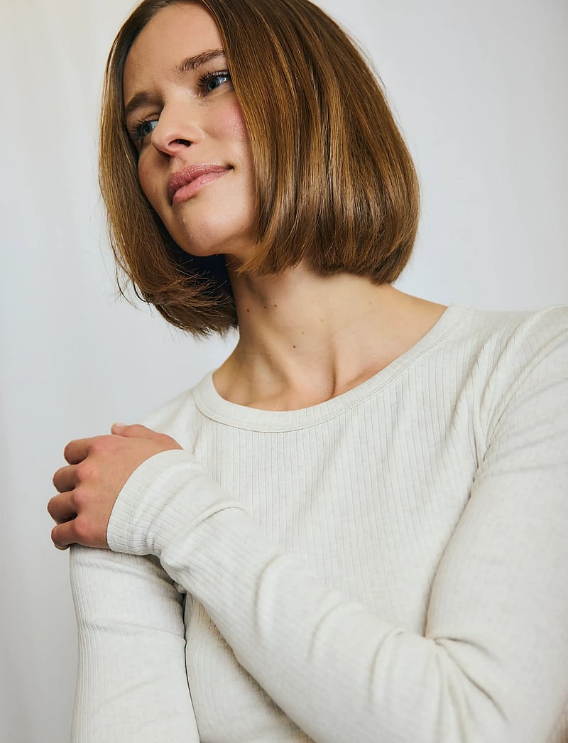 Bruun & Stengade - BS Margrethe Regular Fit Top - långärmade toppar - off white - 5