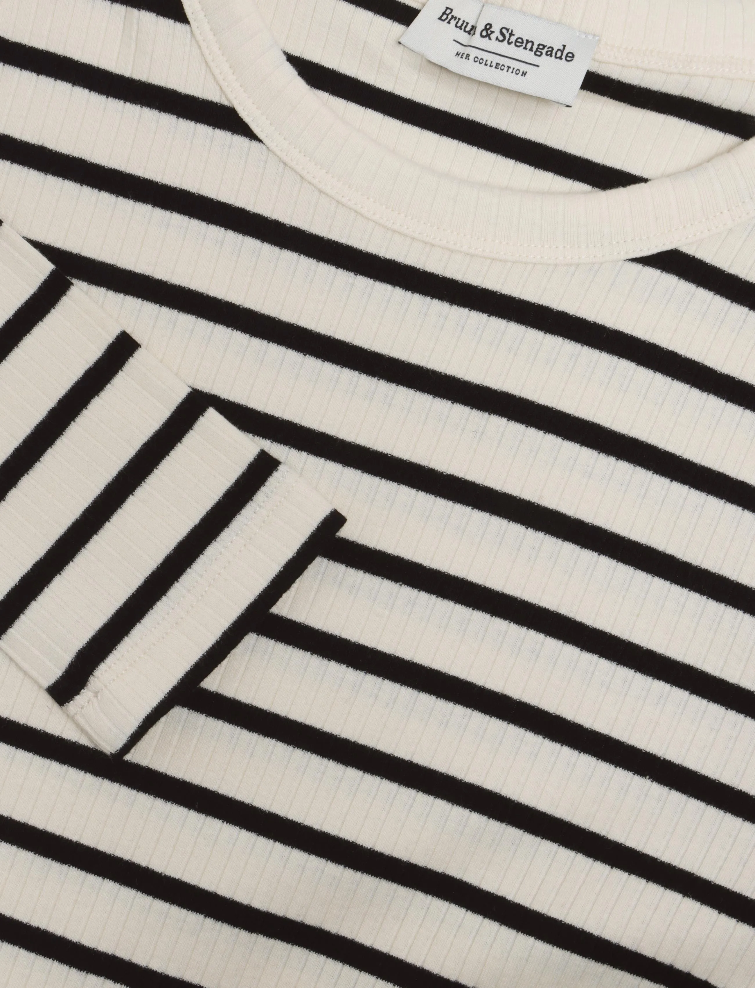 Bruun & Stengade - BS Margrethe Regular Fit Top - långärmade toppar - off white/black - 2