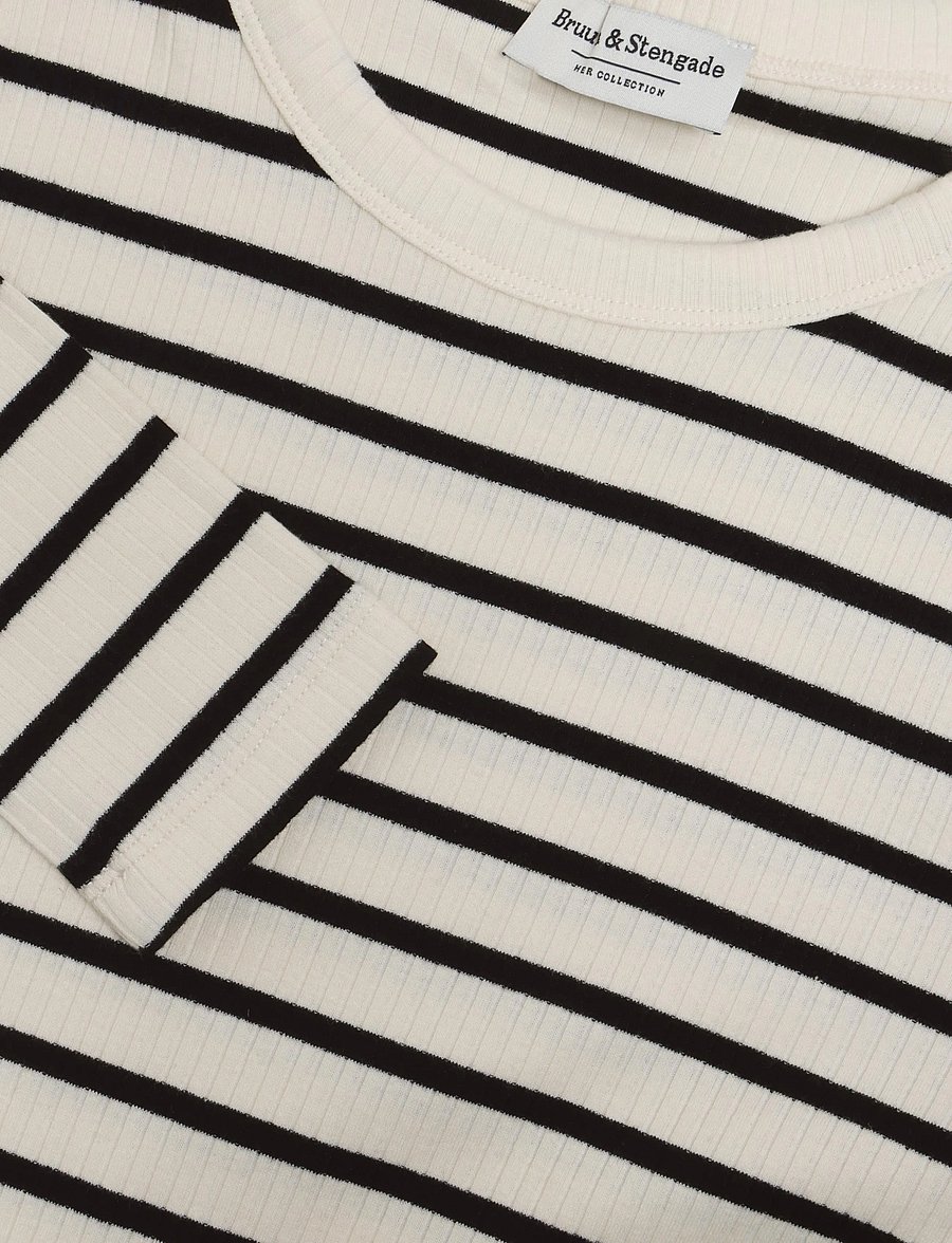 Bruun & Stengade - BS Margrethe Regular Fit Top - pikkade varrukatega topid - off white/black - 2