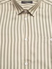 Bruuns Bazaar - Eli Graham shirt - kasdienio stiliaus marškiniai - dried herb - 2