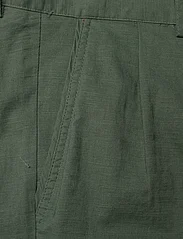 Bruuns Bazaar - LinowBBGermain shorts - linased lühikesed püksid - frosty spruce - 2