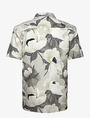 Bruuns Bazaar - VaniBBHomer AOP shirt - kortermede skjorter - big flower - 1