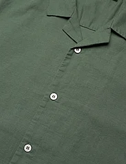 Bruuns Bazaar - LinowBBHomer ss shirt - linneskjortor - frosty spruce - 3