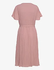 Bruuns Bazaar - Pearl Zilla dress - midi-jurken - rose - 1