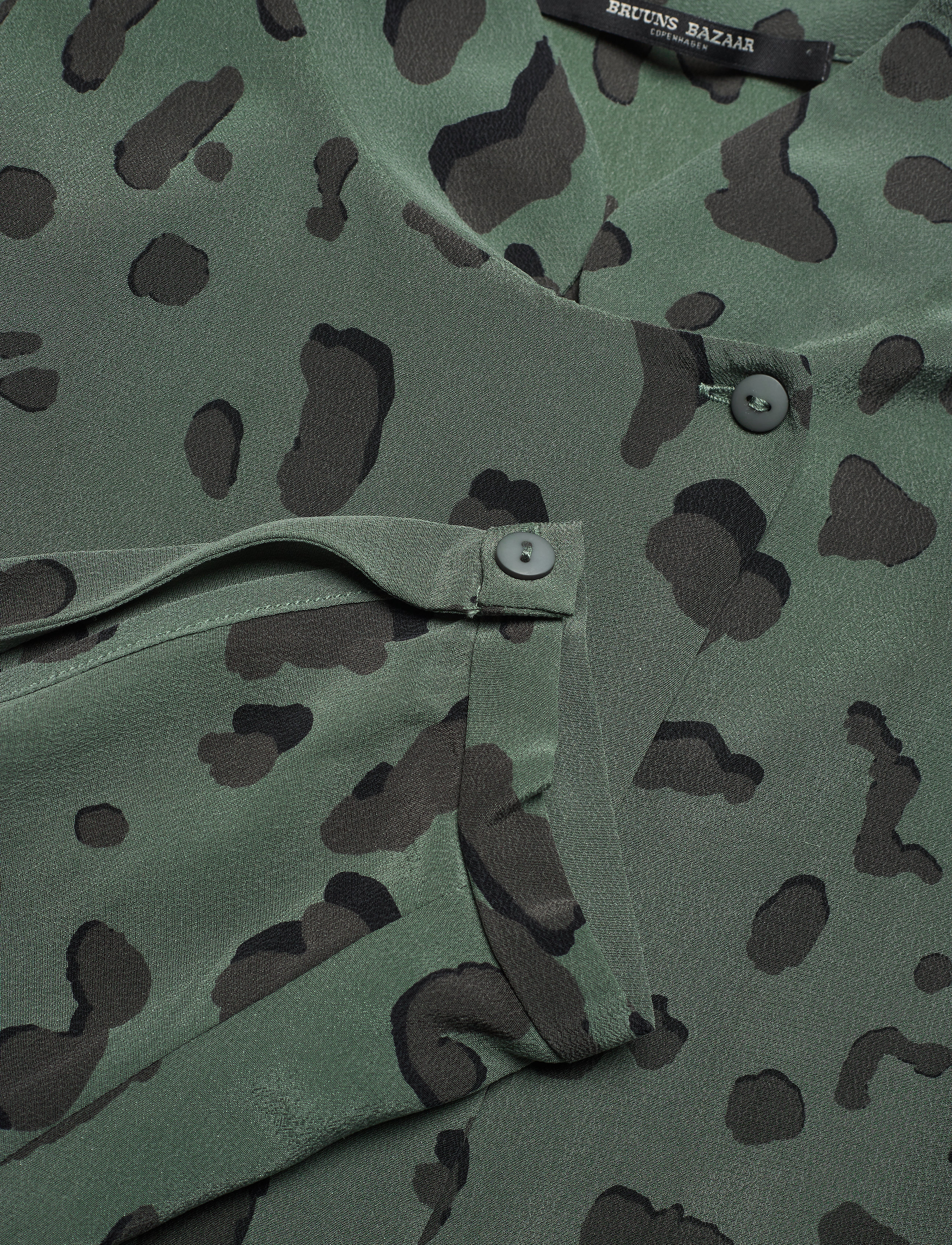 Bruuns Bazaar - Lillie Shaun shirt - dark moss aop - 2