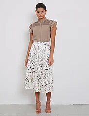 Bruuns Bazaar - AcaciaBBAmattas skirt - midi kjolar - paint print - 2