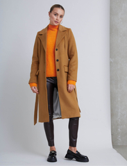 Bruuns Bazaar - CatarinaBBNovelle coat - vinterkappor - dijon - 4