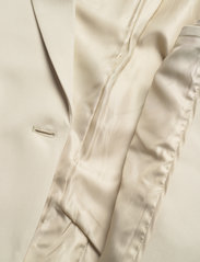 Bruuns Bazaar - CindySusBBFrida blazer - festkläder till outletpriser - kit - 4