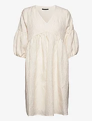 Bruuns Bazaar - Magnolia Serine dress - sommerkjoler - snow white - 0