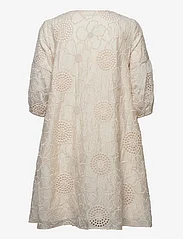 Bruuns Bazaar - Clematis Eileen dress - spetsklänningar - sandstorm - 1