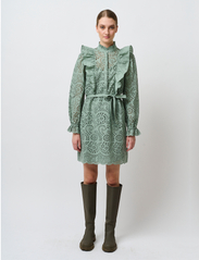Bruuns Bazaar - Sienna Kandra dress - skjortekjoler - ice green - 3