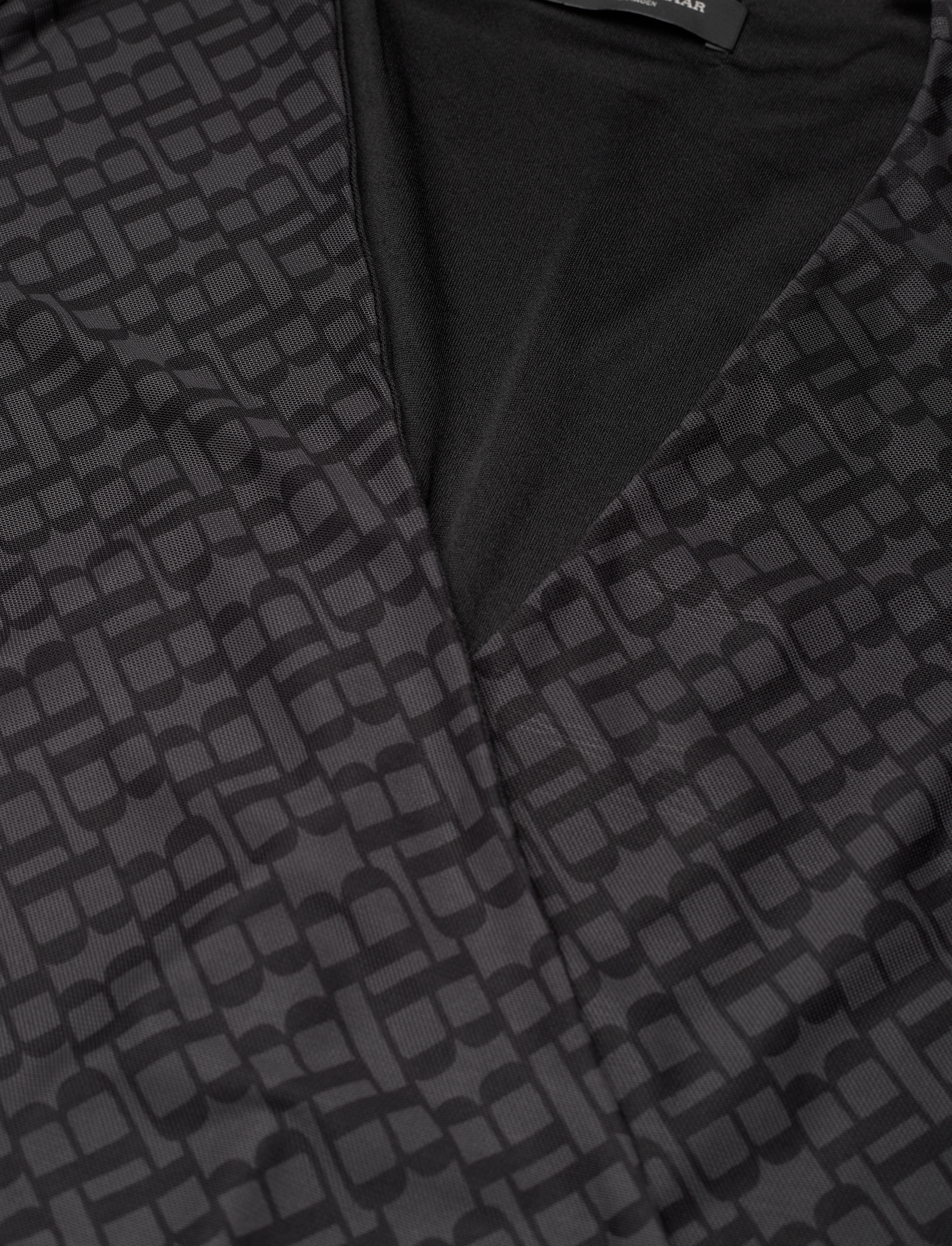 Bruuns Bazaar - PhloxBBNora dress - slå-om-kjoler - grey logo print - 3