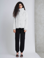 Bruuns Bazaar - ErigeronBBFurry jacket - snow white - 2