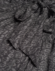 Bruuns Bazaar - MapleBBAlinah blouse - langärmlige blusen - black  print - 4