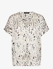 Bruuns Bazaar - AcaciaBBPhina blouse - short-sleeved blouses - paint print - 0