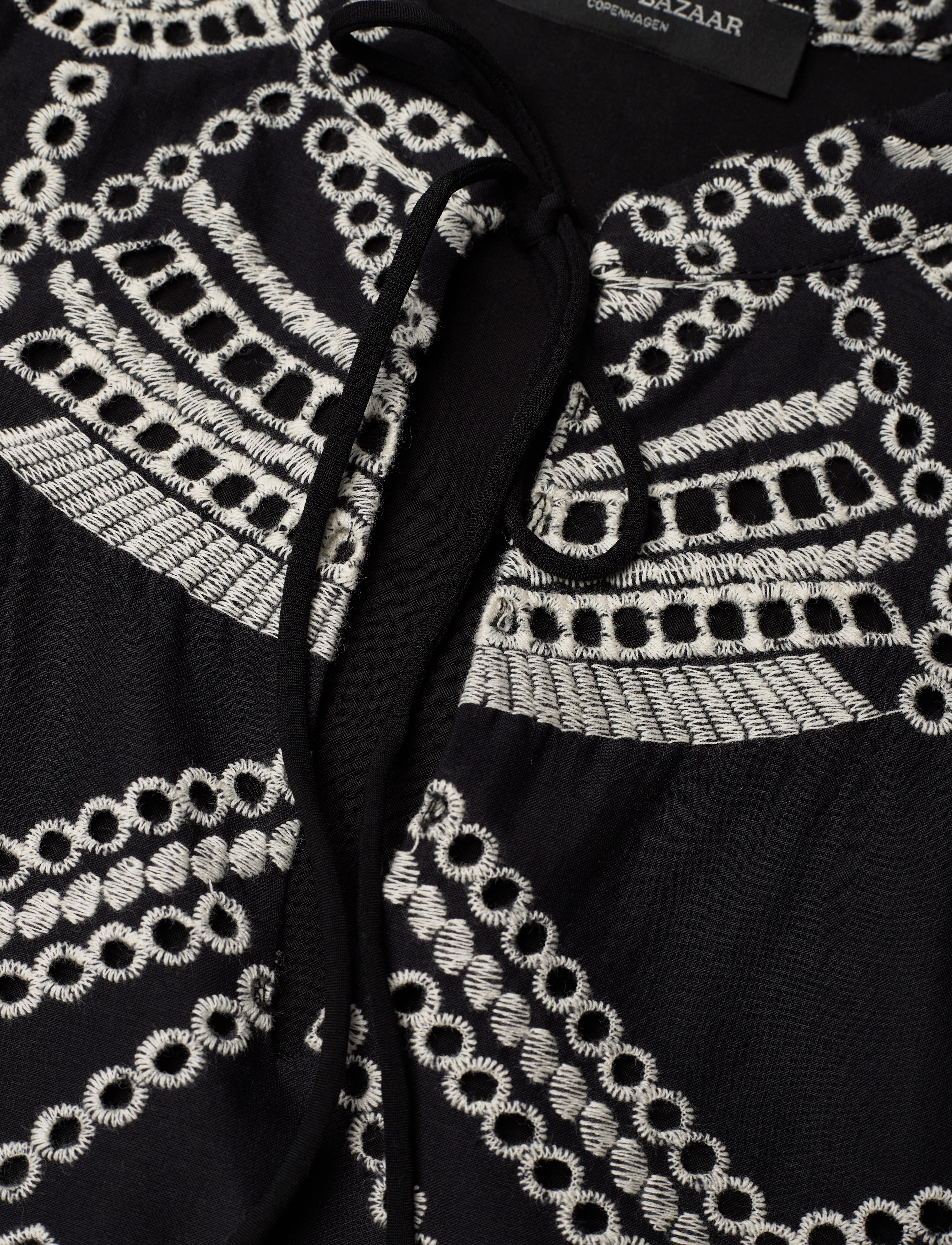 Bruuns Bazaar - ArvensisBBJulia dress - black/cream - 2