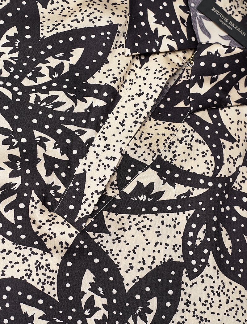 Bruuns Bazaar - FloretBBAvril dress - särkkleidid - sand print - 2