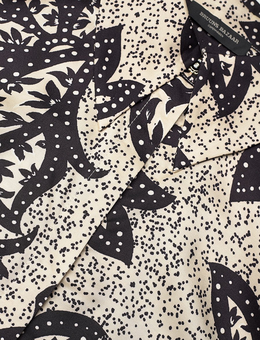 Bruuns Bazaar - FloretBBElas shirt - pikkade varrukatega särgid - sand print - 3