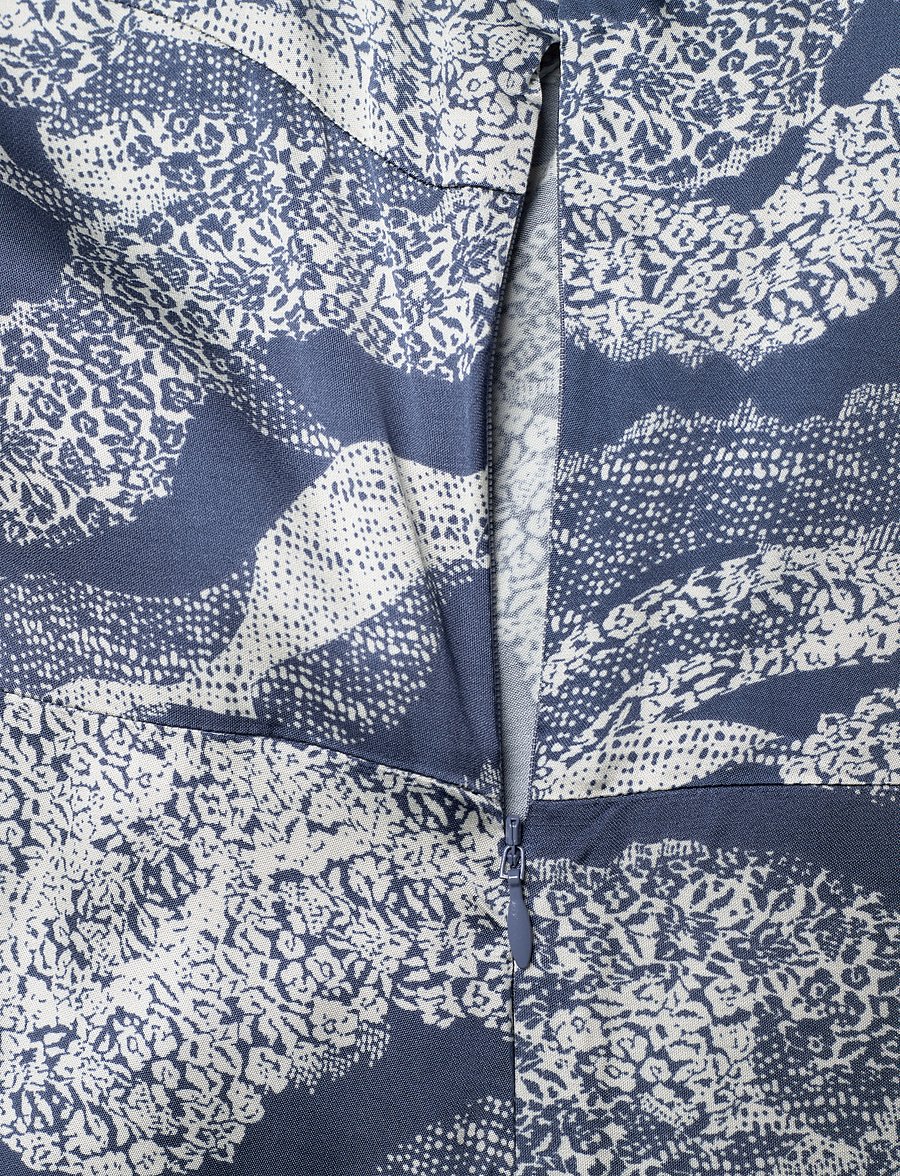 Bruuns Bazaar - FloretBBClarenas dress - hemdkleider - blue lace print - 4