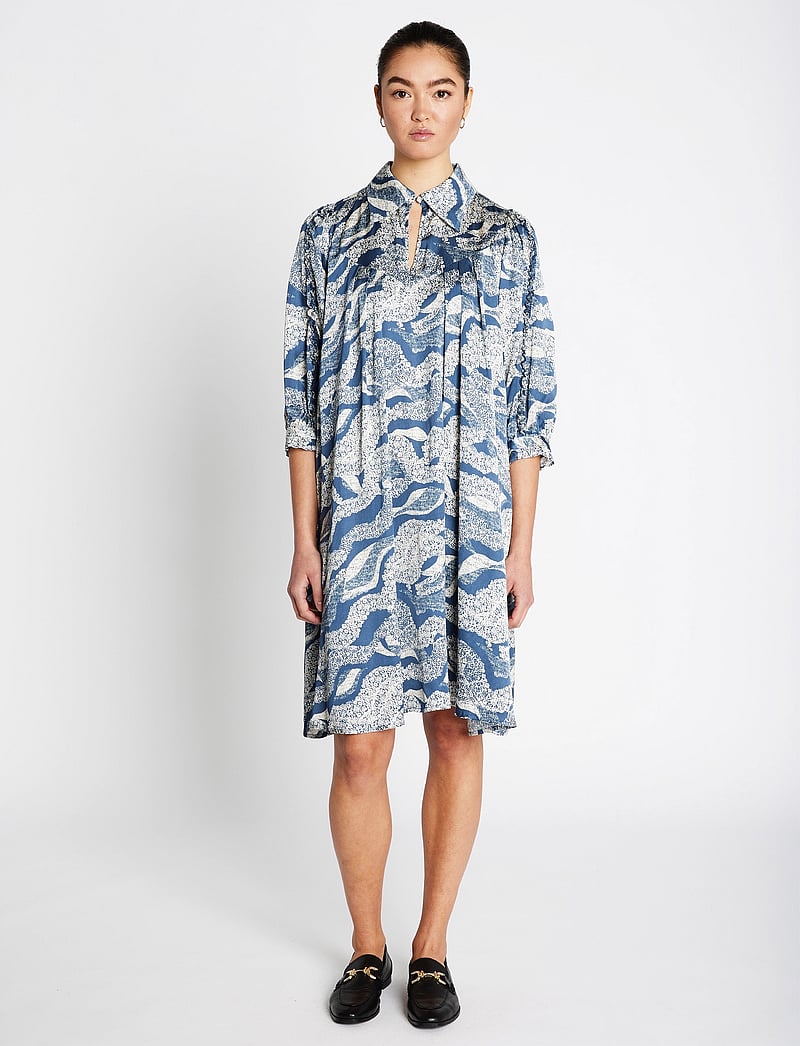 Bruuns Bazaar - FloretBBTamia dress - paitamekot - blue lace print - 0