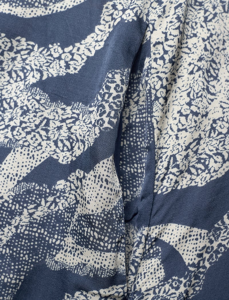 Bruuns Bazaar - FloretBBTamia dress - paitamekot - blue lace print - 4