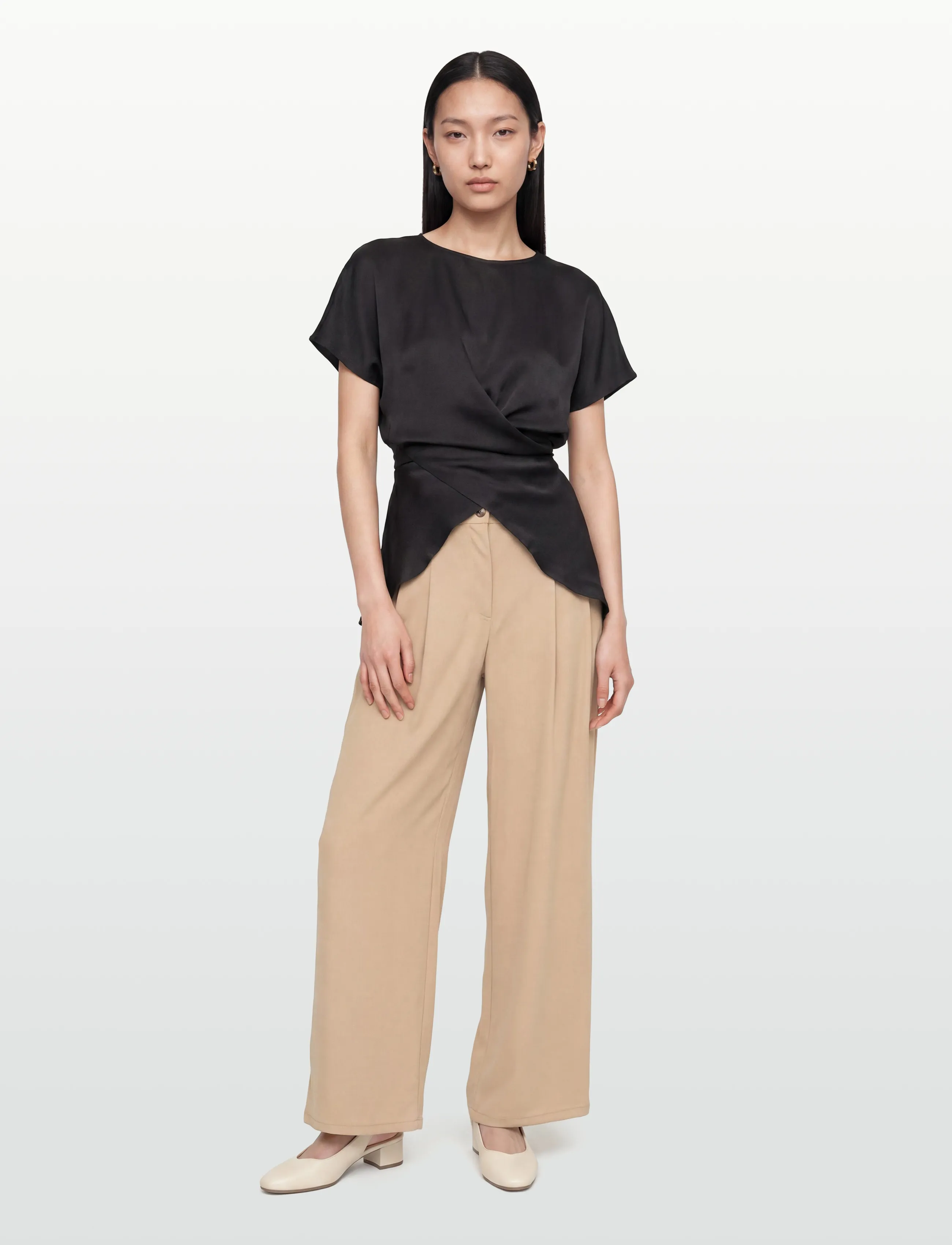 Bruuns Bazaar Acarabbvelma Blouse, 42, Black, Bluser > Kortærmede, Dame