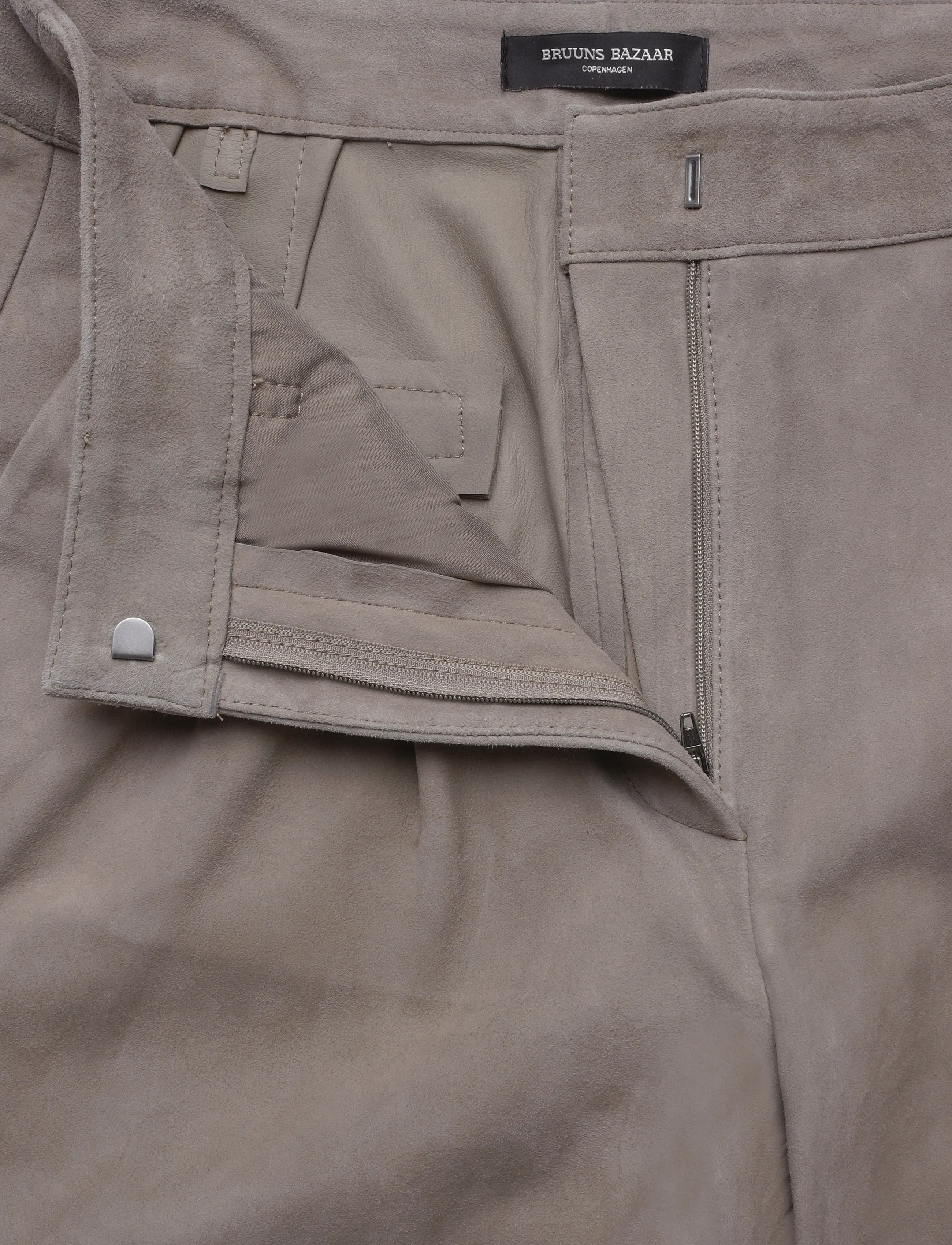 Bruuns Bazaar - SuedaBBBarel suede pants - barrel trousers - taupe grey - 3