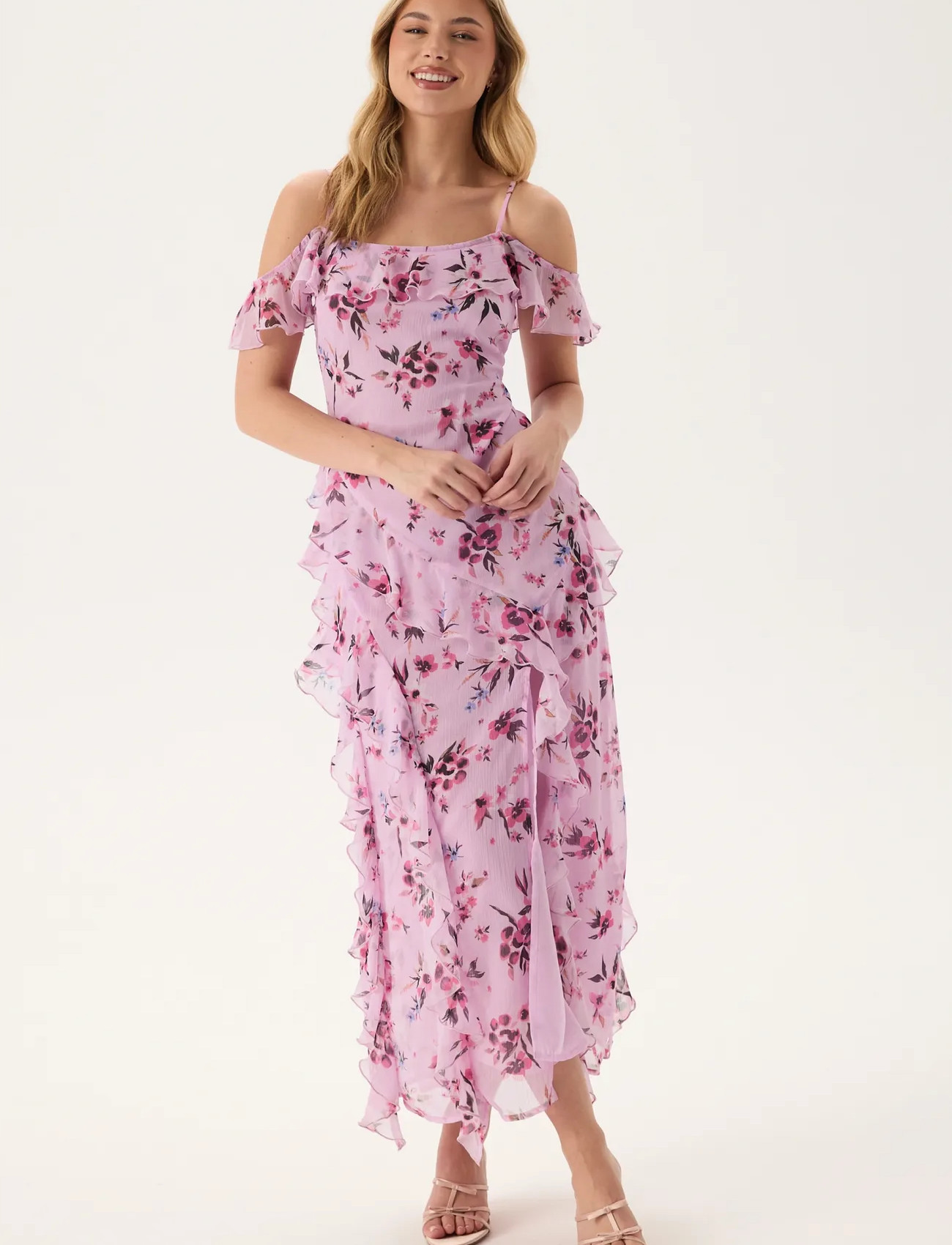 Bubbleroom Occasion Peaky Shoulder Flounce Maxi Dress maxiklänningar dam – bild 7