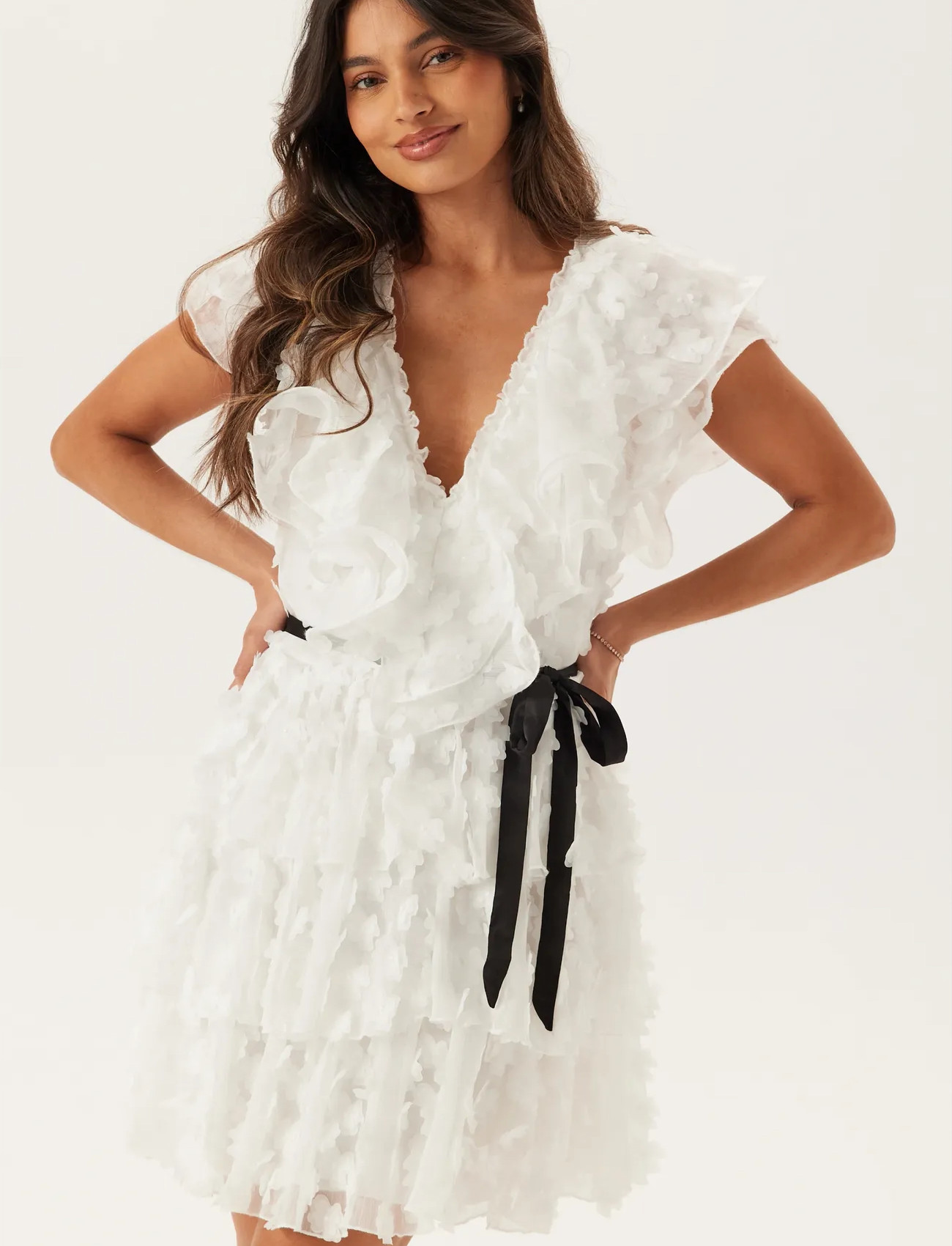 Bubbleroom V-Neck Frill Floral Dress - - 38 1