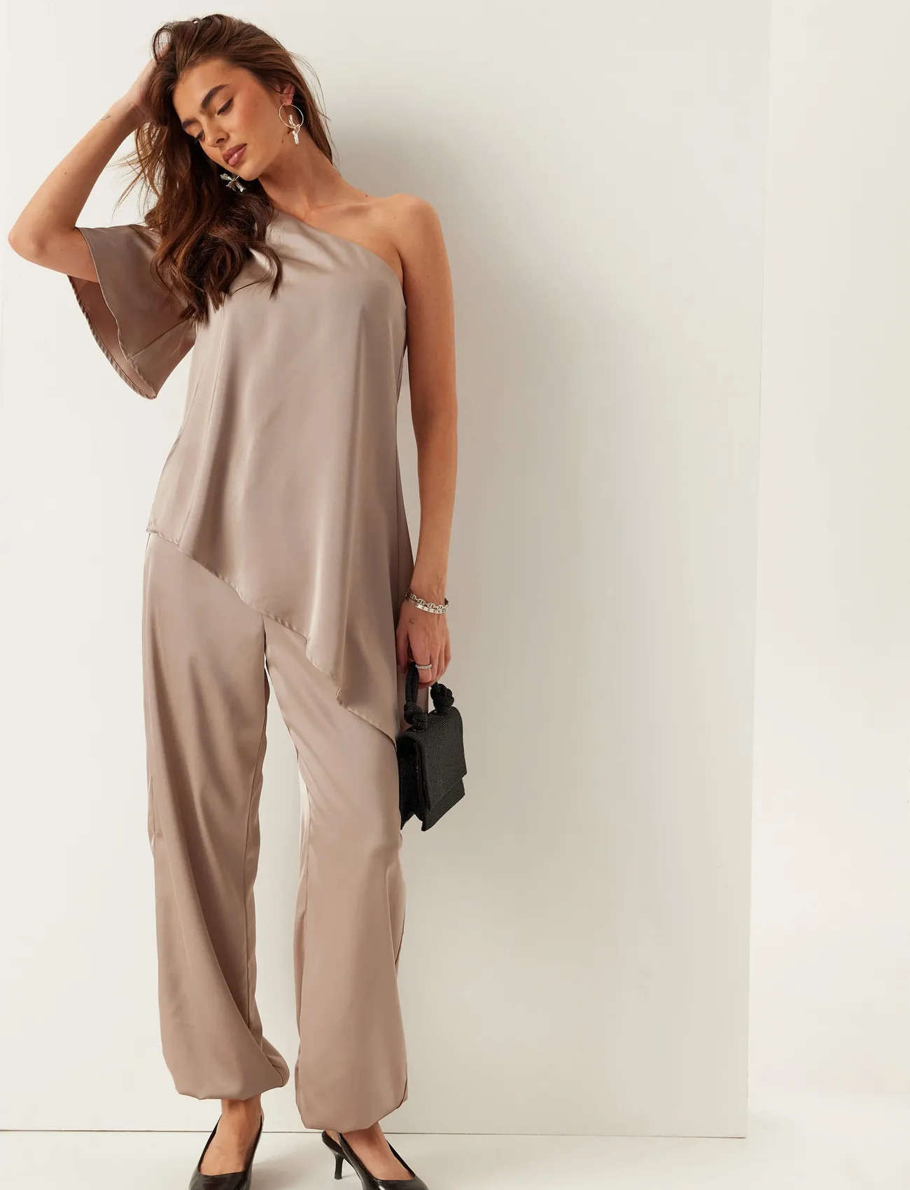Satin Balloon Trousers 8