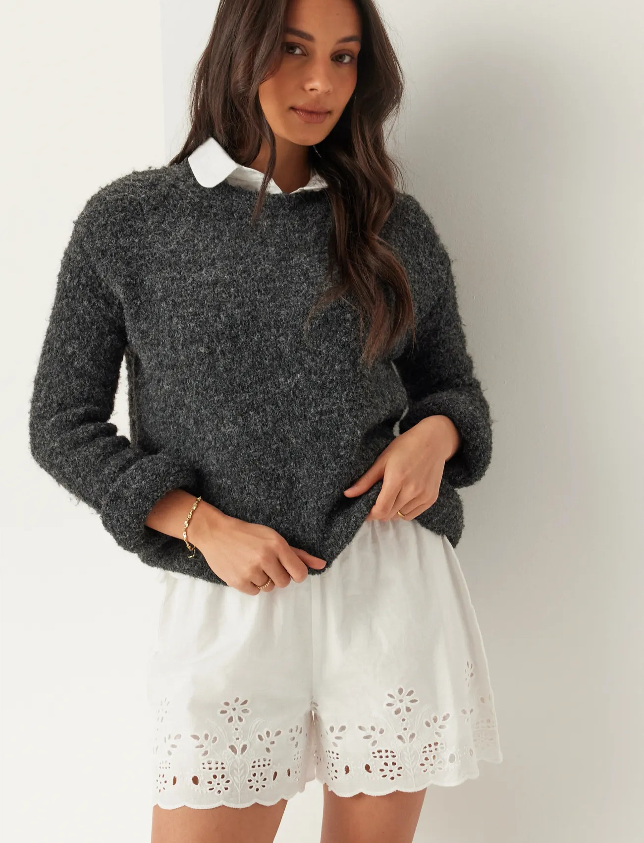 BUBBLEROOM Embroidered Shorts dam – bild 7