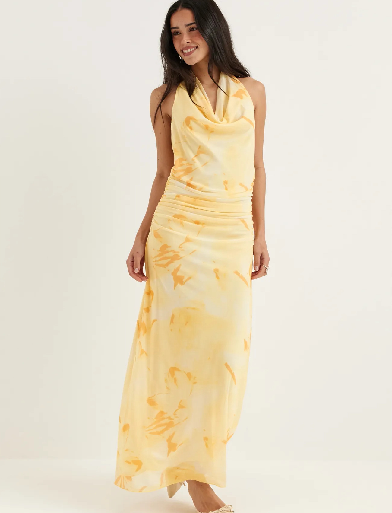 BUBBLEROOM Drapy Halterneck Mesh Dress festklänningar dam – bild 7