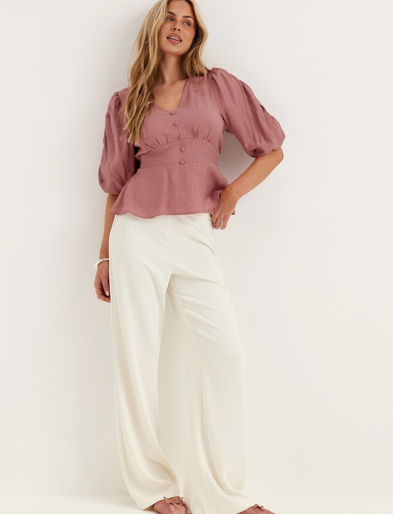 BUBBLEROOM Short Sleeve Puff Blouse blusar dam – bild 9